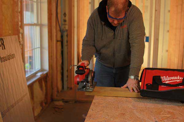 Todd-Fratzel-using-Milwaukee-M18-FUEL-Circular-Saw